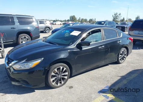 2016 Nissan Altima 2.5/2.5 S/2.5 Sl/2.5 Sr/2.5 Sv z USA, uszkodzony, nr VIN 1N4AL3AP0GN313805